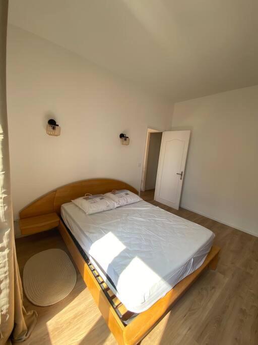 Corte Magnifique T2 45M2 Neuf 5 Personnes Place St Marcel Hyper Centre Wifi Lave Linge Tv Εξωτερικό φωτογραφία