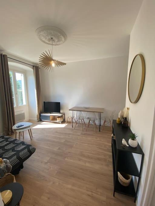 Corte Magnifique T2 45M2 Neuf 5 Personnes Place St Marcel Hyper Centre Wifi Lave Linge Tv Εξωτερικό φωτογραφία